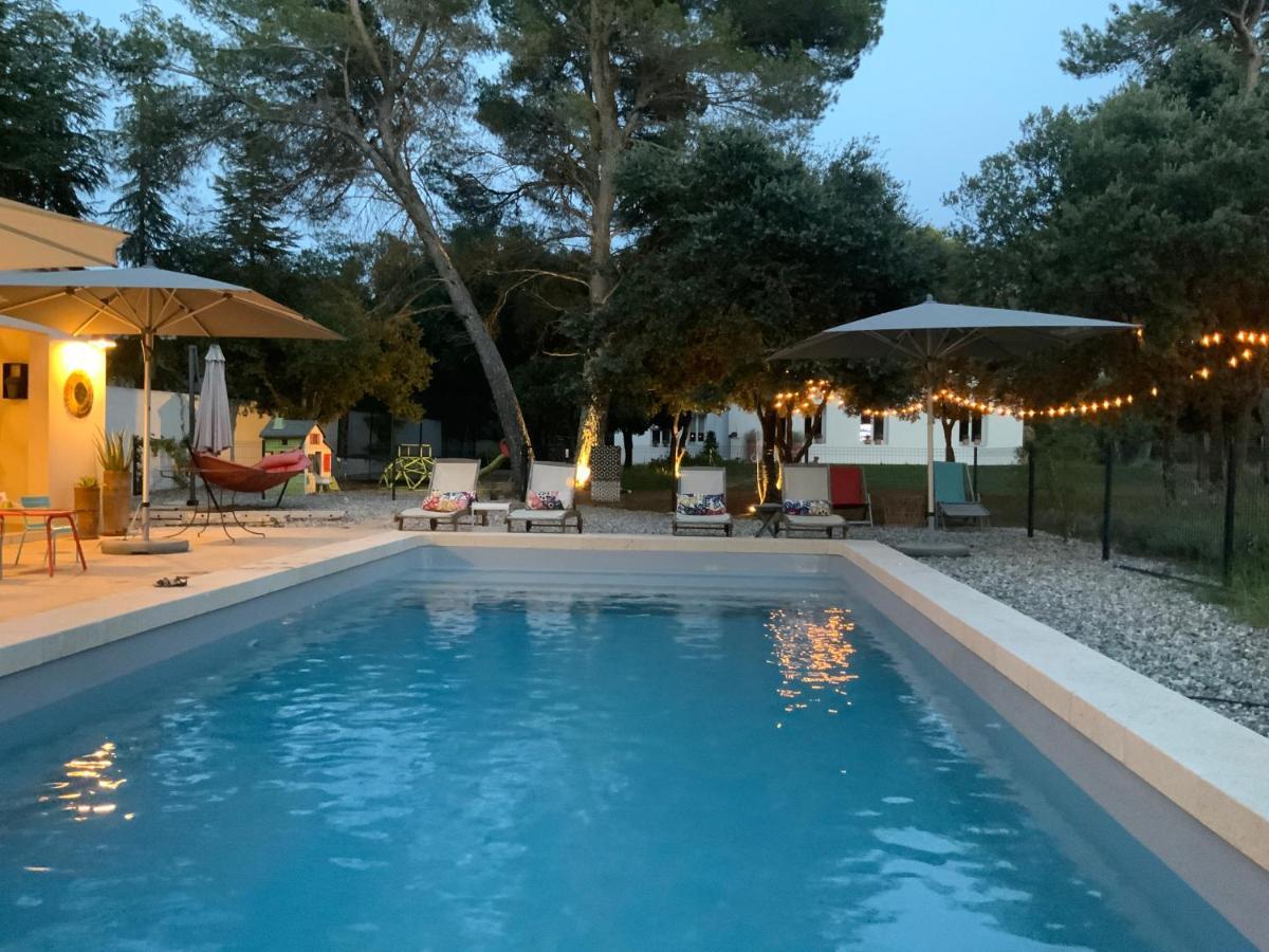 Gite Dans Les Pins Avec Piscine Villa Мазан Екстериор снимка