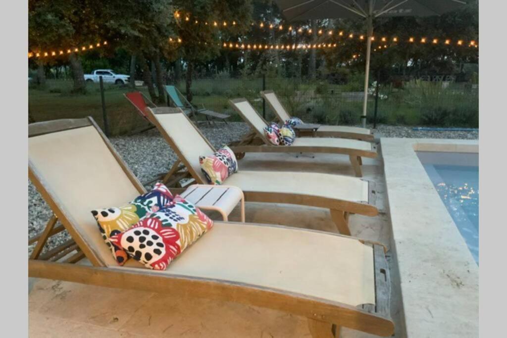 Gite Dans Les Pins Avec Piscine Villa Мазан Екстериор снимка