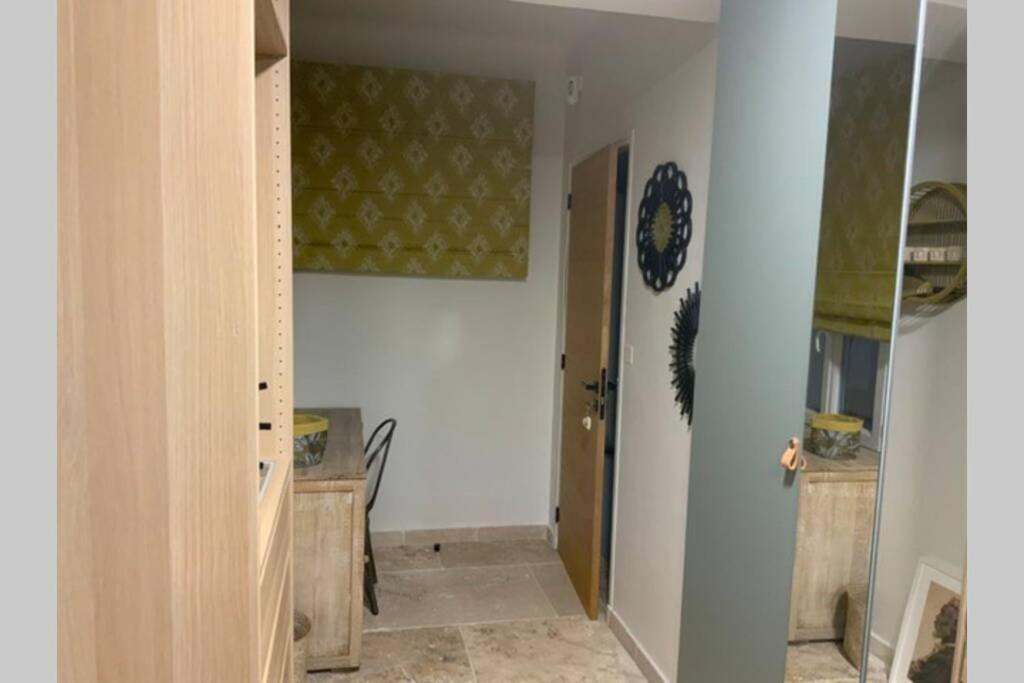 Gite Dans Les Pins Avec Piscine Villa Мазан Екстериор снимка