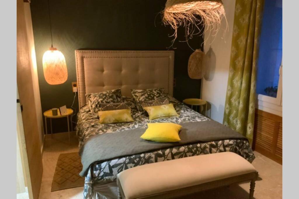 Gite Dans Les Pins Avec Piscine Villa Мазан Екстериор снимка