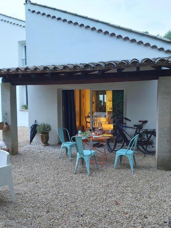 Gite Dans Les Pins Avec Piscine Villa Мазан Екстериор снимка